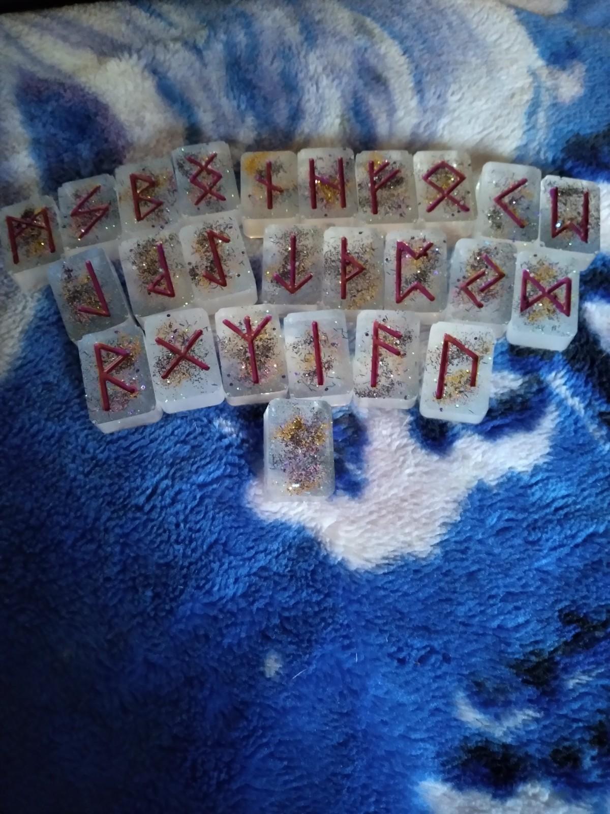 Rune stones - Click Image to Close