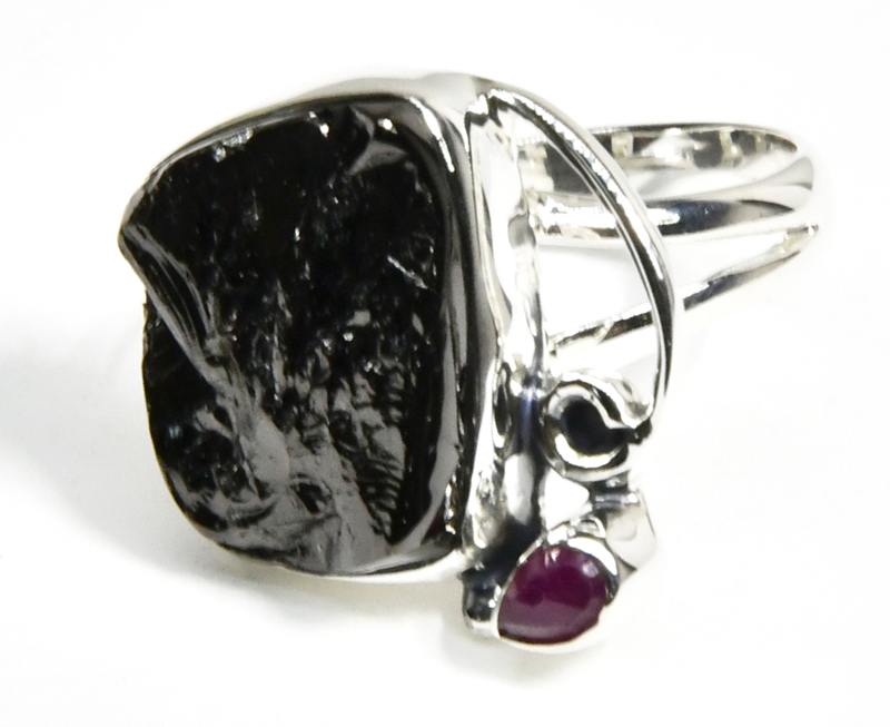 size 8 Ruby Shungite ring - Click Image to Close